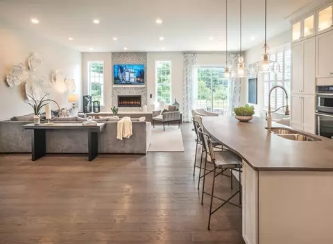 41 Barnes Blvd #4, Hudson, MA 01749