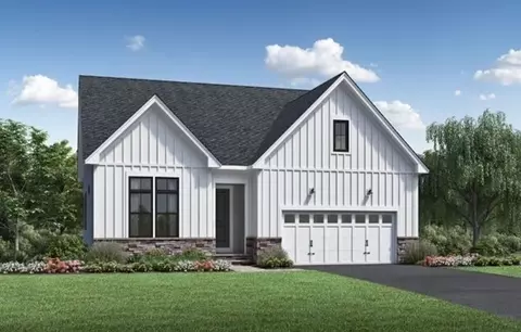 35 Barnes Blvd #9, Hudson, MA 01749