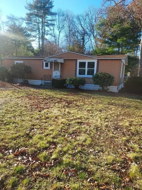 61 Longboat Rd, Wareham, MA 02576