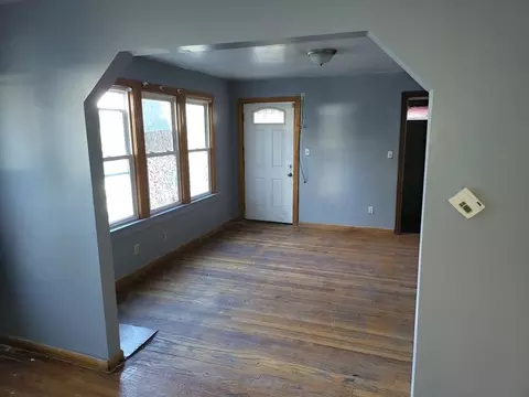 88-90 Edgewood St, Springfield, MA 01109 photo 4