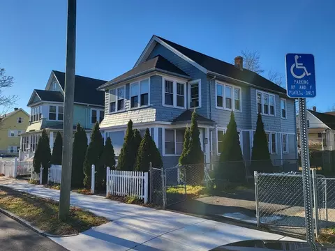 88-90 Edgewood St, Springfield, MA 01109 photo 3