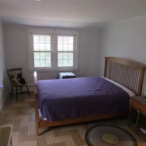 148 Holyoke St, Easthampton, MA 01027 photo 9