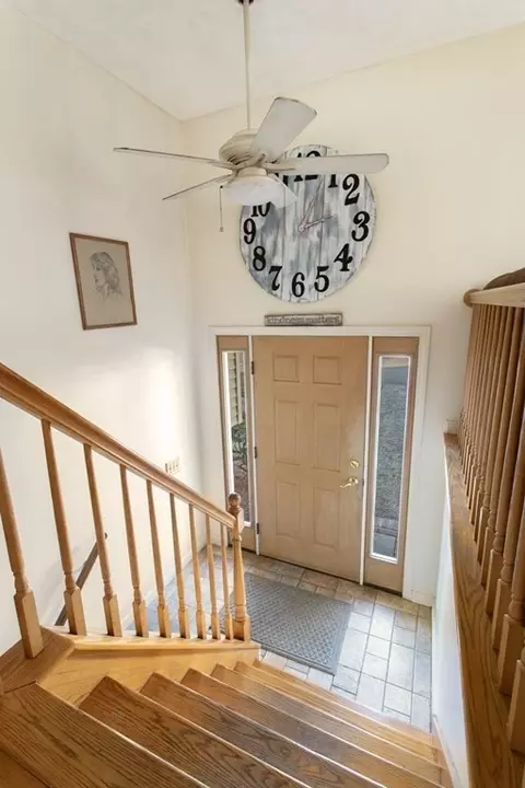 456 Grove St, Reading, MA 01867 photo 2