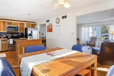 456 Grove St, Reading, MA 01867 photo 7