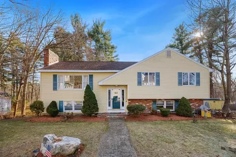 456 Grove St, Reading, MA 01867