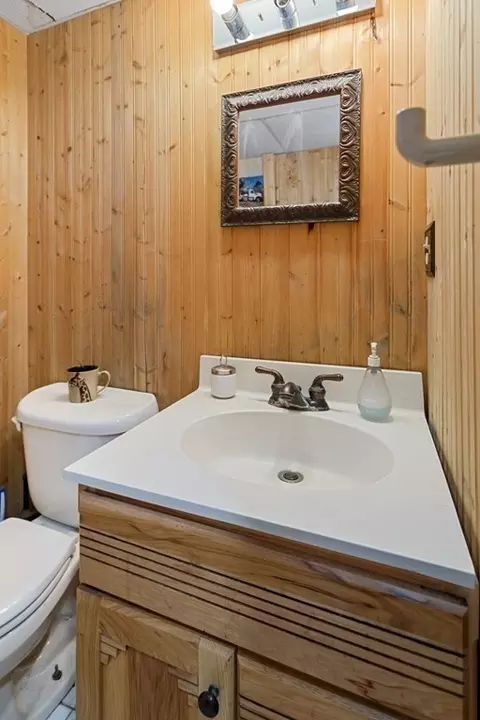 456 Grove St, Reading, MA 01867 photo 20