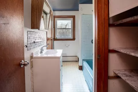 7 Diane St, Acushnet, MA 02743 photo 13