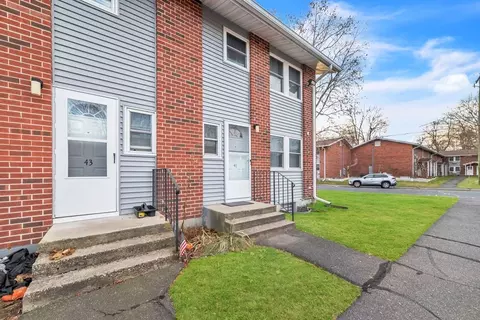 41 Manor Ct #41, Springfield, MA 01118 photo 5