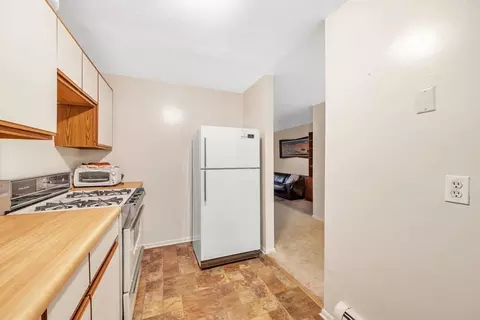 41 Manor Ct #41, Springfield, MA 01118 photo 9