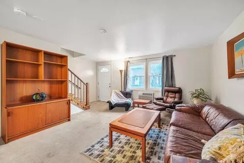 41 Manor Ct #41, Springfield, MA 01118 photo 17