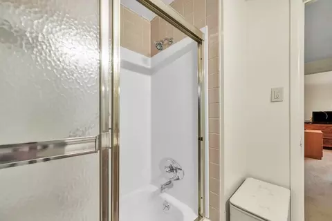 41 Manor Ct #41, Springfield, MA 01118 photo 39