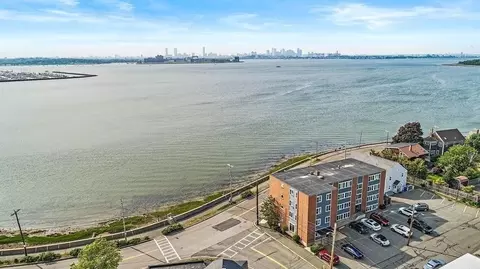 7 Dorchester St #2, Quincy, MA 02171
