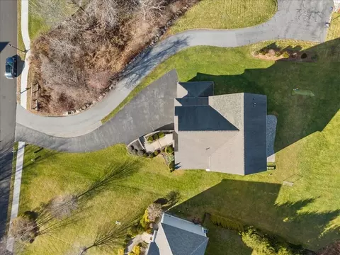 8 Pine Tree Dr, Methuen, MA 01844 photo 6