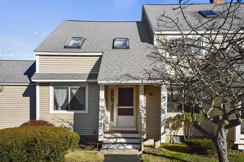 164 Ayer Rd #H4, Shirley, MA 01464