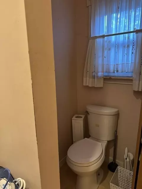 105 Paris Ave, Worcester, MA 01603 photo 21