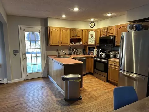 105 Paris Ave, Worcester, MA 01603 photo 3