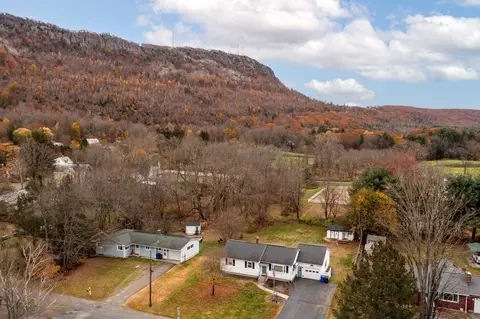 8 David Richardson Cir, Easthampton, MA 01027 photo 2