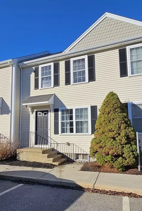 20 Boxberry Ln #20, Rockland, MA 02370