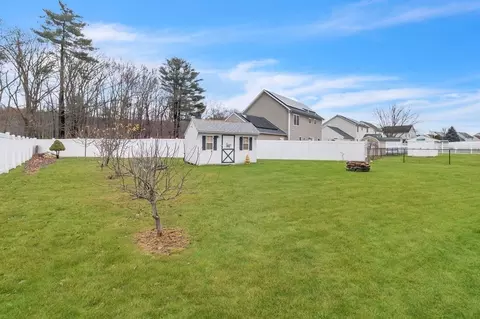 45 Sunny Ave, Webster, MA 01570 photo 5