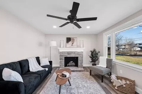 140 Everett St, Easthampton, MA 01027 photo 8