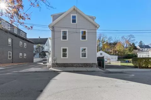 57 Buffum St #2, Salem, MA 01970