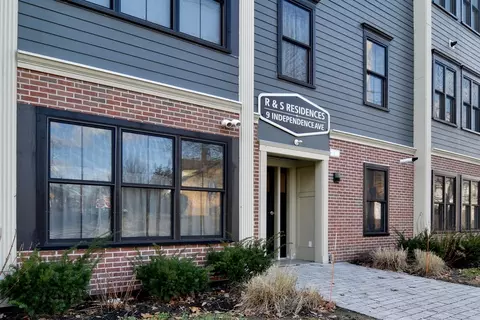 9 Independence Ave #303, Braintree, MA 02184