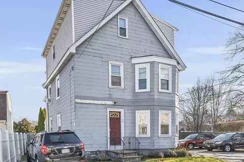 70 Lynn St #1, Peabody, MA 01960