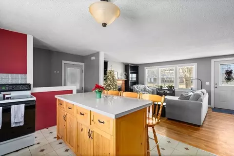89 Fox Hill Rd, Springfield, MA 01118 photo 9
