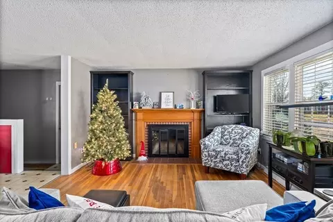 89 Fox Hill Rd, Springfield, MA 01118 photo 5