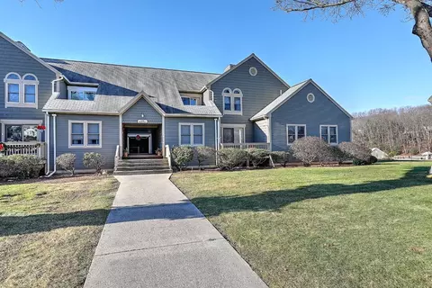 9 Devlin Cir #9, Blackstone, MA 01504