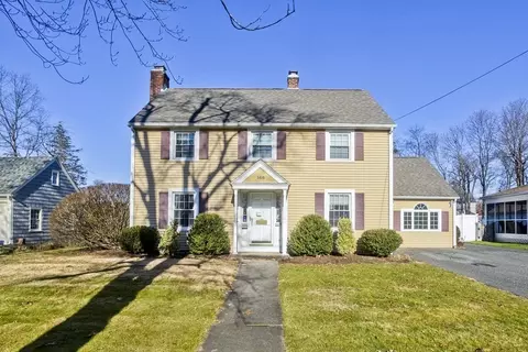 166 Converse St, Longmeadow, MA 01106