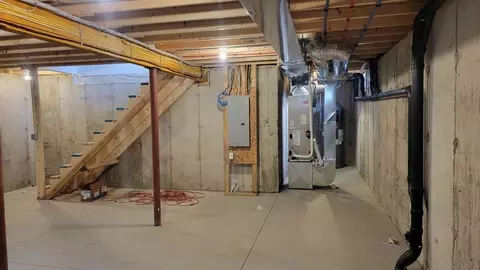 10 Harding St, Chicopee, MA 01013 photo 20