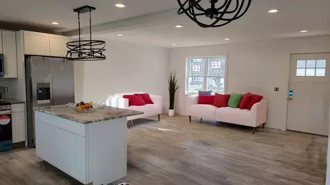 10 Harding St, Chicopee, MA 01013 photo 6