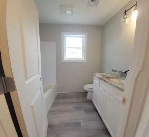 10 Harding St, Chicopee, MA 01013 photo 14
