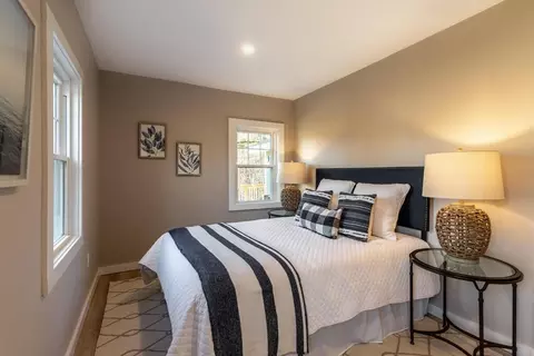 45 Holly St, Gloucester, MA 01930 photo 17
