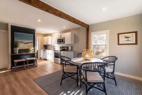 45 Holly St, Gloucester, MA 01930 photo 4