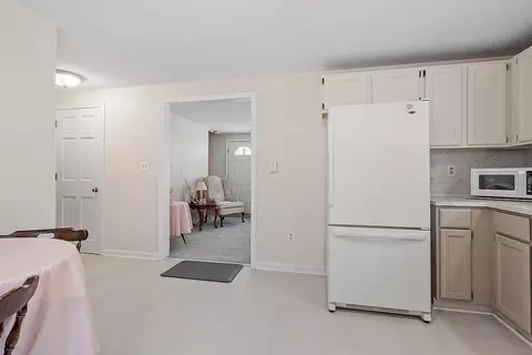 18 Massasoit Rd #A, Worcester, MA 01604 photo 10