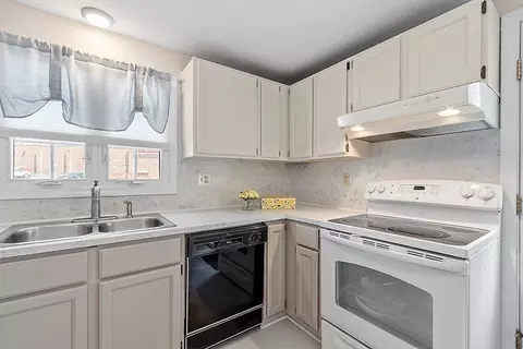 18 Massasoit Rd #A, Worcester, MA 01604 photo 7