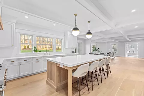 68 Bel Air Rd, Hingham, MA 02043 photo 2