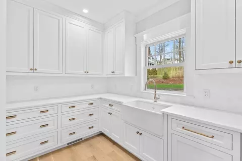 68 Bel Air Rd, Hingham, MA 02043 photo 5