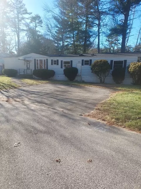 59 Longboat Rd, Wareham, MA 02576