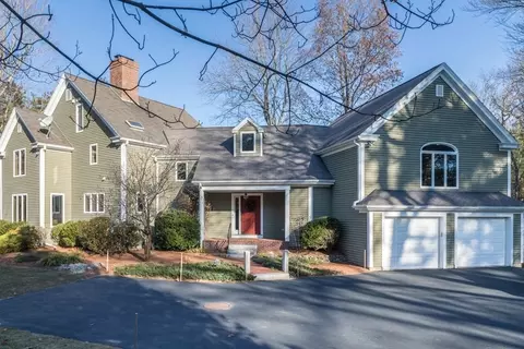 164 White St, Lunenburg, MA 01462