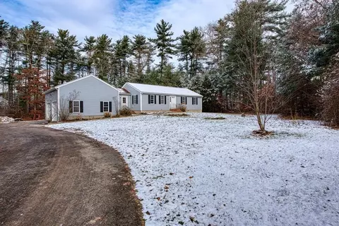 65 French St, Hanson, MA 02341