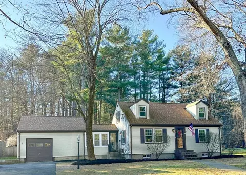 93 Moosehill Rd, Walpole, MA 02032