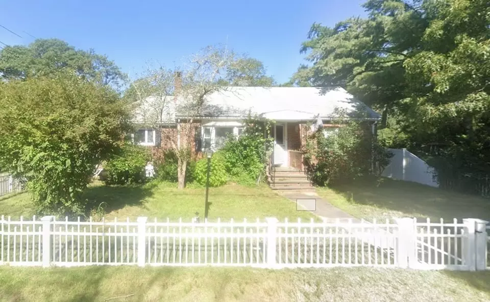 110 Packard St, Plymouth, MA 02360 12 Photos Movoto