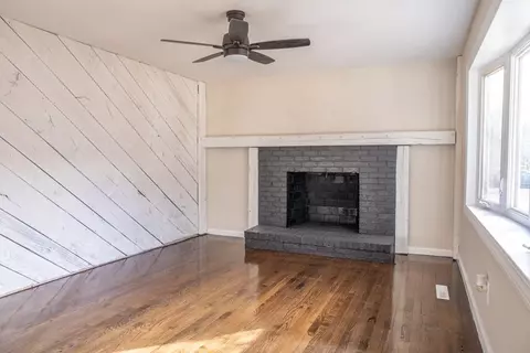 63 Phelps St, Easthampton, MA 01027 photo 9