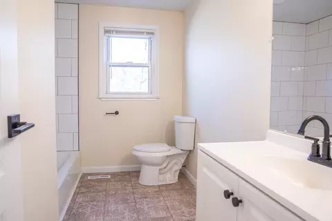 63 Phelps St, Easthampton, MA 01027 photo 26