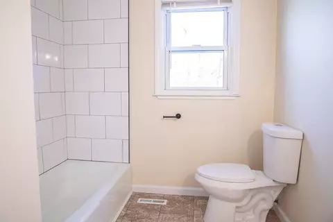 63 Phelps St, Easthampton, MA 01027 photo 25