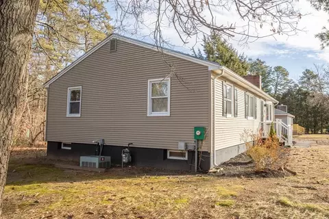 63 Phelps St, Easthampton, MA 01027 photo 33
