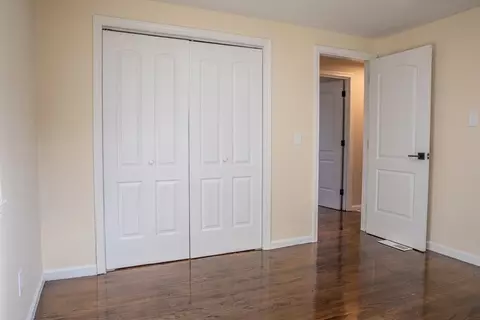 63 Phelps St, Easthampton, MA 01027 photo 14